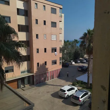 公寓 Apartment Beach